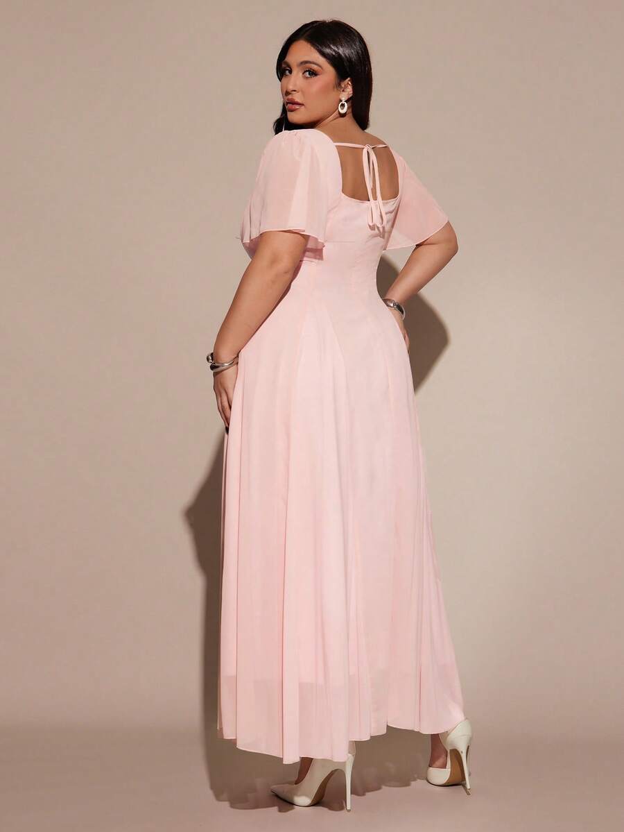 SHEIN BAE فستان وردي قصير سادة للمقاسات الكبيرة