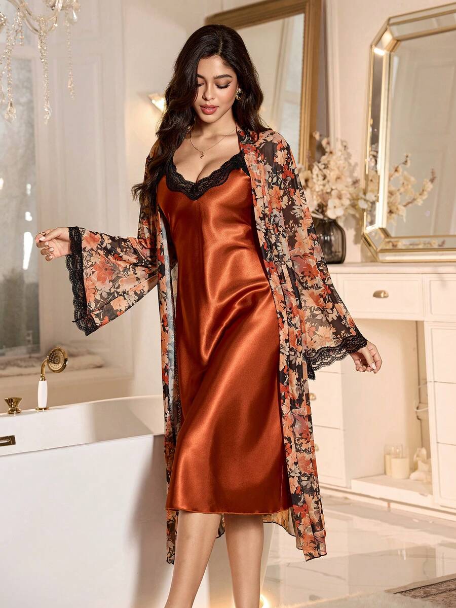 SHEIN LuxeNights طقم ملابس نوم من الساتان بطبعة زهور مكون من فستان وروب