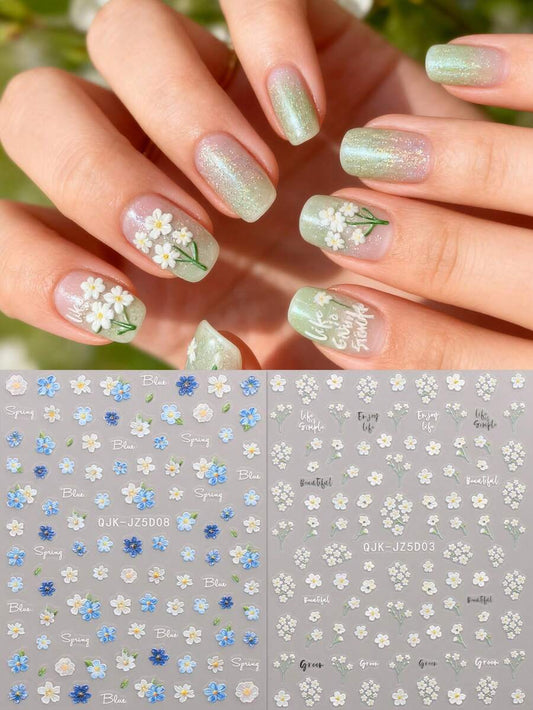 SHEIN ورقتان من ملصقات فن الأظافر مزخرفة بزهور صغيرة