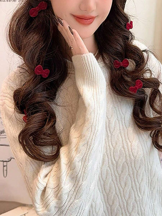 SHEIN مشابك شعر صغيرة مخملية حمراء بشكل فيونكة
