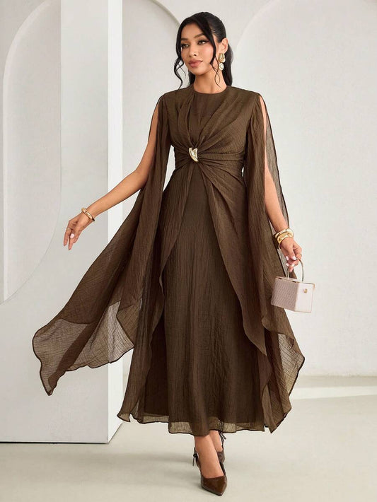 SHEIN Veilorie فستان بني مطوي الخصر مزين بإبزيم معدني
