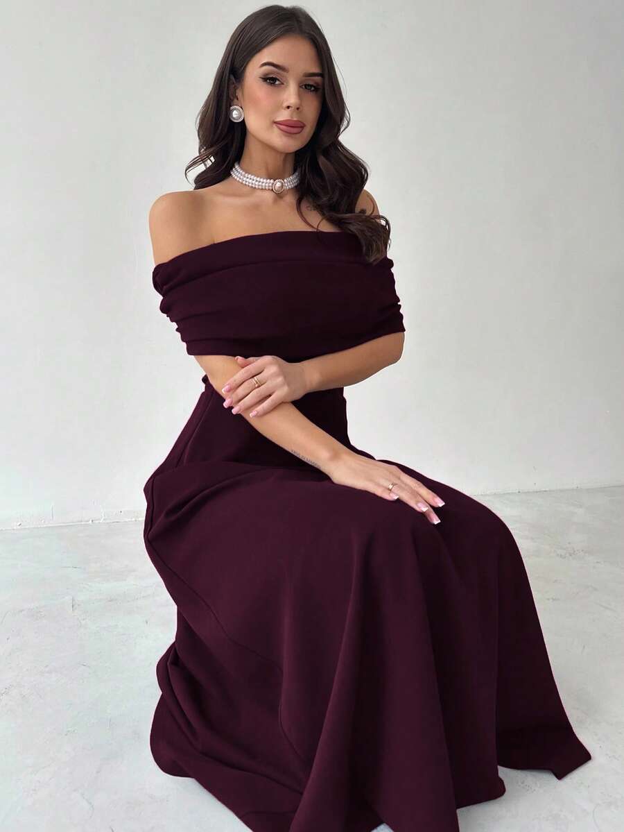 SHEIN A فستان أرجواني بتصميم كتف مكشوف بخصر عالي وقصة