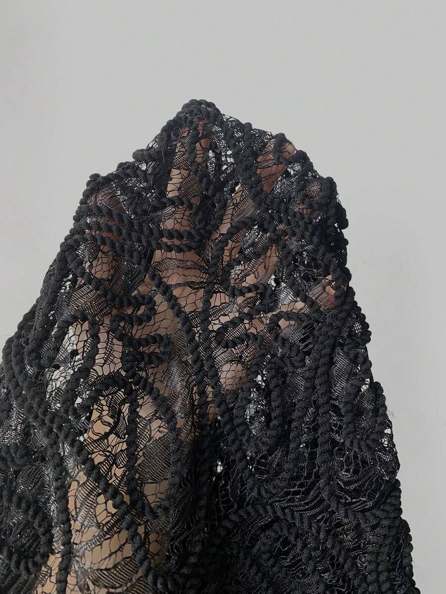 SHEIN Maweii فستان أسود طويل مزين برقع على الخصر للمقاسات الكبيرة