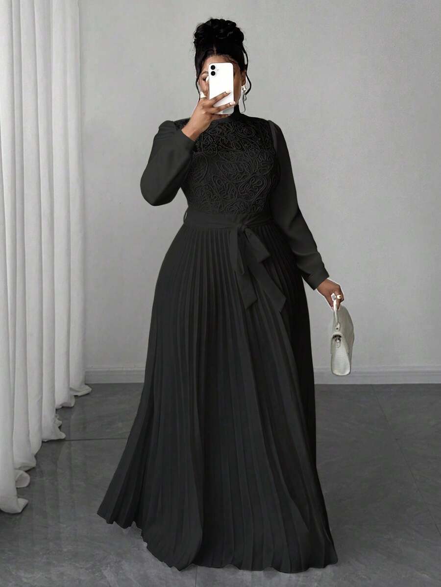 SHEIN Maweii فستان أسود طويل مزين برقع على الخصر للمقاسات الكبيرة