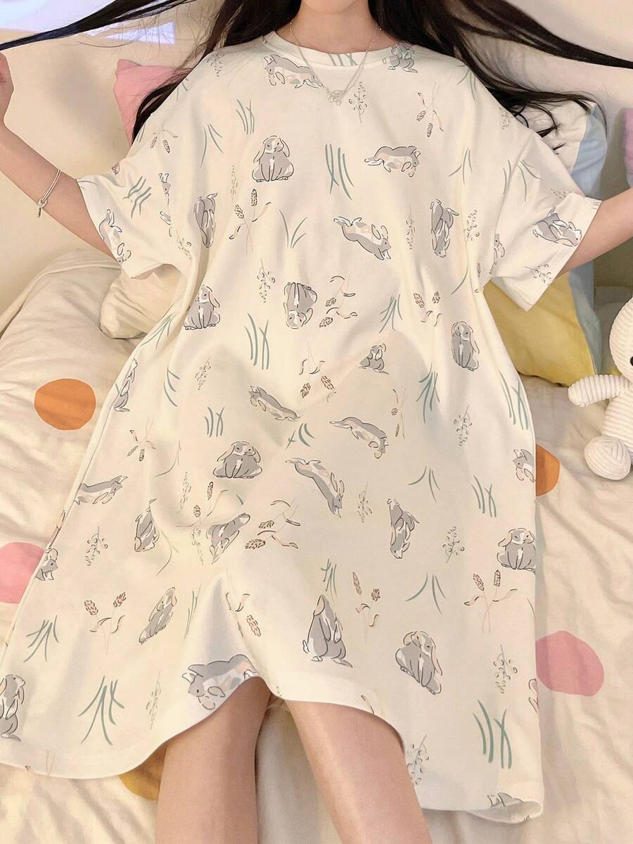 SHEIN ثوب نوم بطبعة أرانب مريح كاجوال