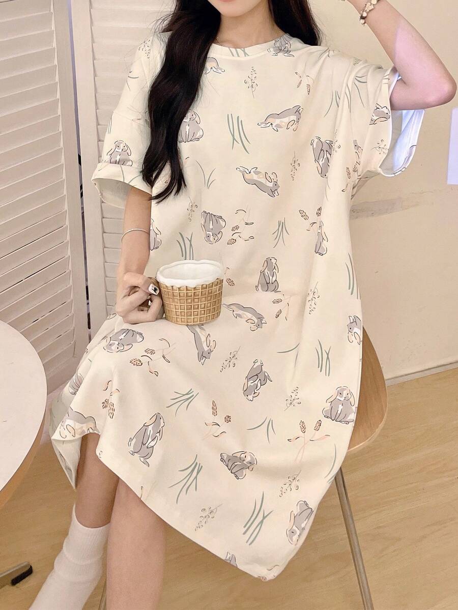 SHEIN ثوب نوم بطبعة أرانب مريح كاجوال