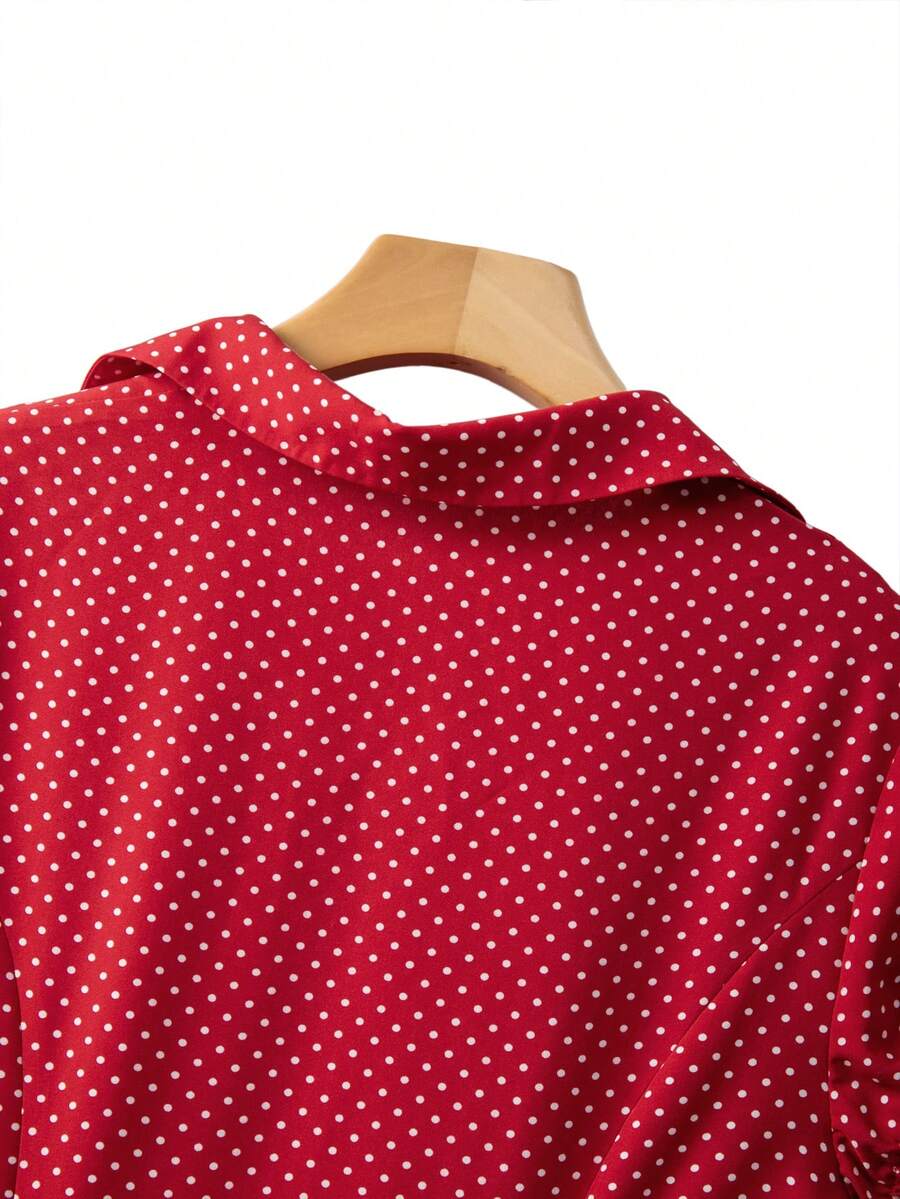 SHEIN FRANCLIA فستان أحمر قصير الأكمام بنقشة نقاط بولكا