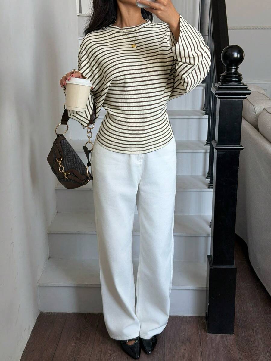 SHEIN Siren Gaze بلوزة بأكمام خفاش وطباعة خطوط كاجوال