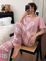 SHEIN Snug Zone مجموعة نوم قصيرة بطبعة مربعات قلب وردية