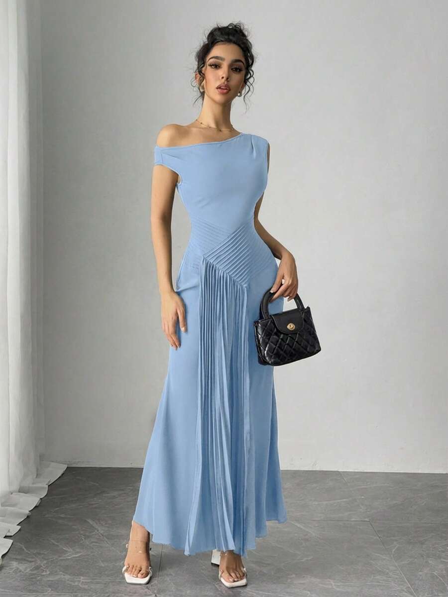 SHEIN Modelyn فستان سادة بكتف غير متماثل وطيات وذيل حورية