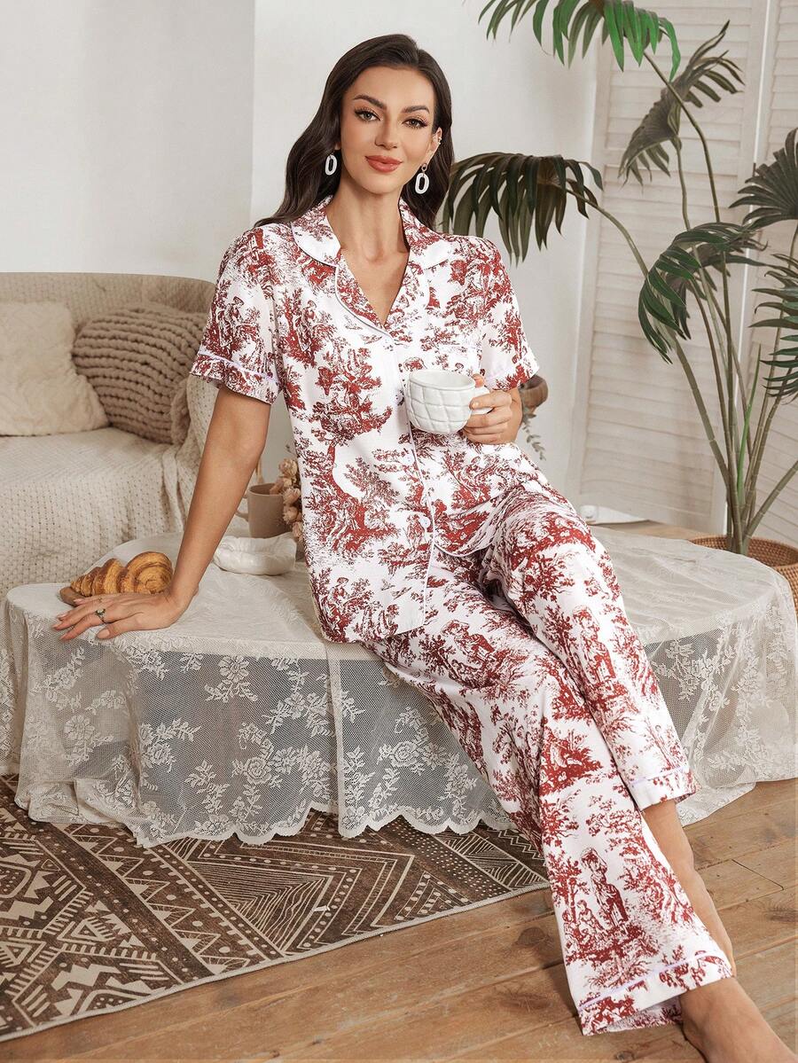 SHEIN Serenescape طقم بيجامة بكم قصير وتصميم مطبوع