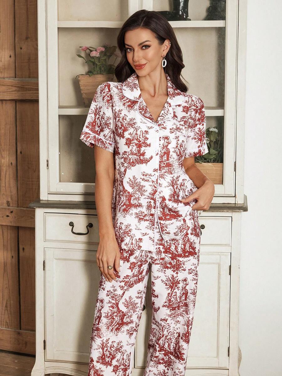 SHEIN Serenescape طقم بيجامة بكم قصير وتصميم مطبوع