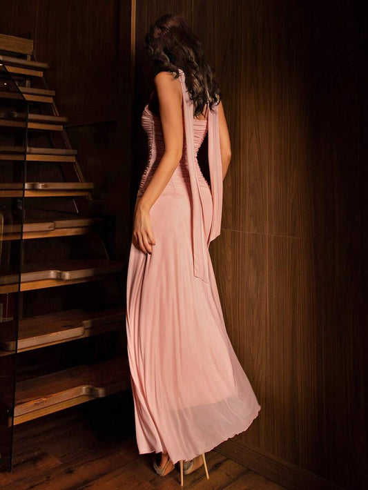 SHEIN Modelyn فستان وردي بتصميم كشكش بأشرطة رفيعة