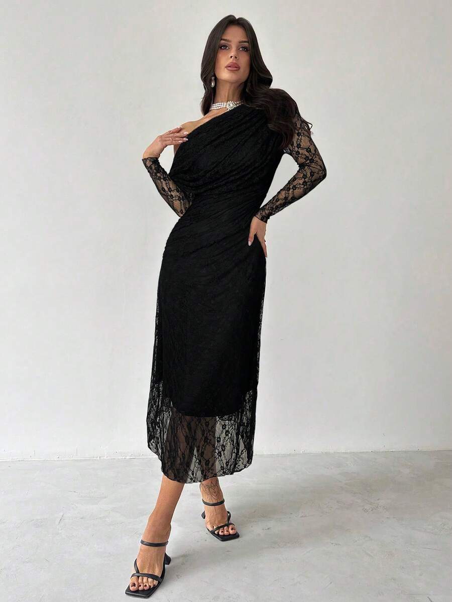 SHEIN فستان أسود بأكمام طويلة وكتف غير متماثل وخصر مطوي بالدانتيل