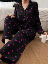 SHEIN Dream Adore طقم بيجامة قطعتين بطبعة قلوب وتصميم مجعد