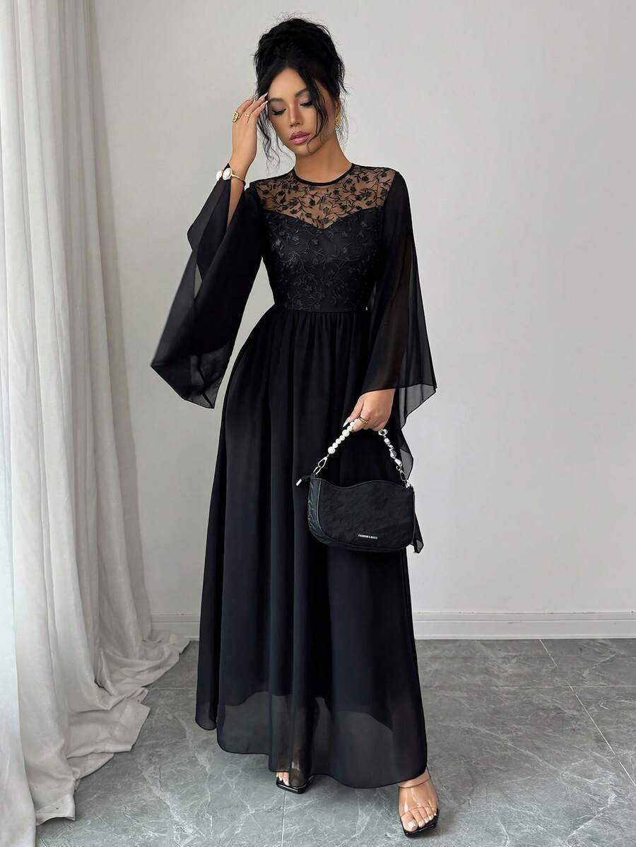 SHEIN Raffinéa فستان أسود بأكمام واسعة مزخرف بالزهور على شبكة سوداء