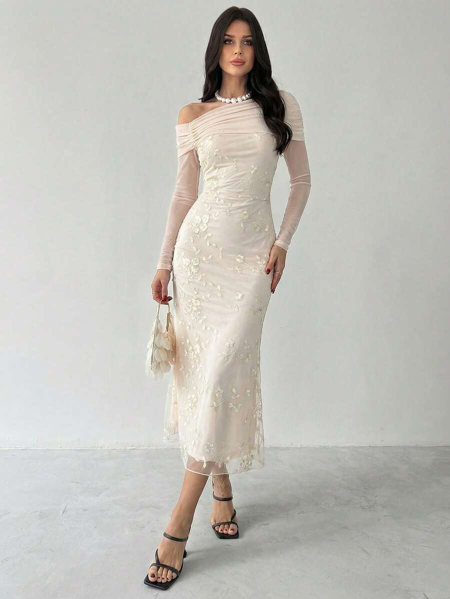 SHEIN Scot Louie Firerie فستان ضيق مطرز بشبك بأكمام طويلة