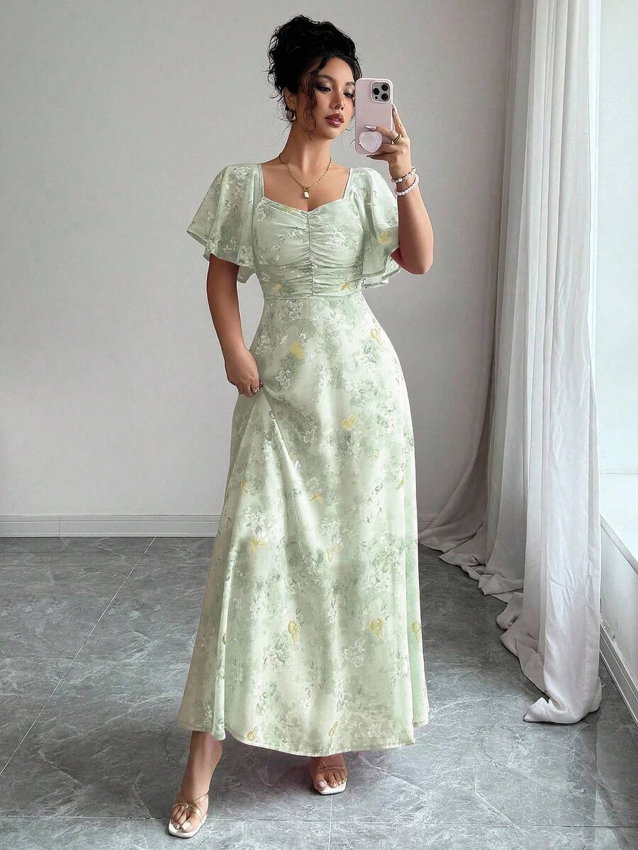 SHEIN Modelyn فستان شيفون بنقشة منقطة وأكمام واسعة وحاشية مطوية