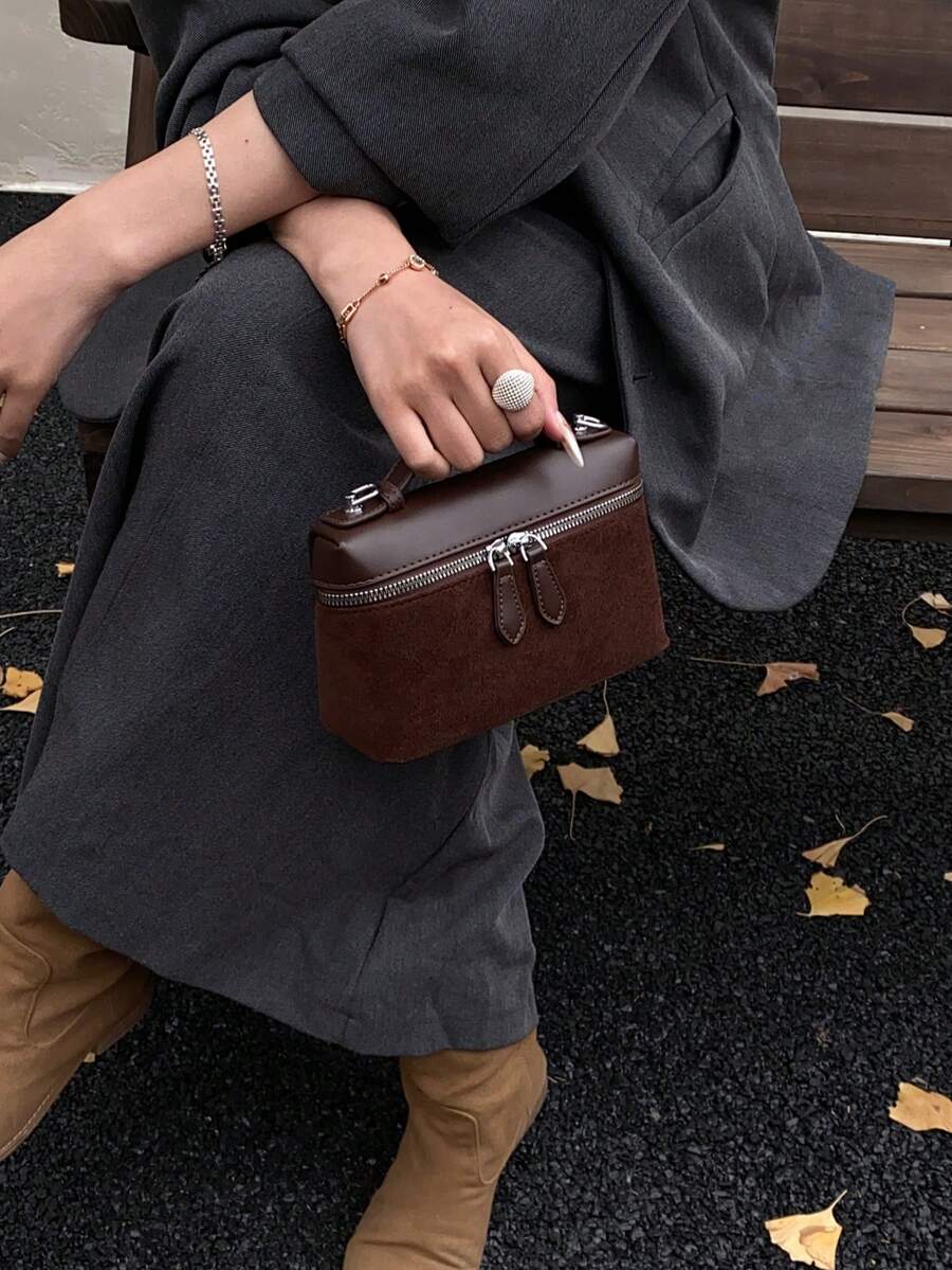 SHEIN حقيبة يد صغيرة بتصميم رقعي بلون بني داكن