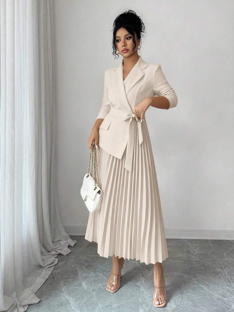 SHEIN Rafferiza فستان كاجوال بياقة بليزر وخصر مربوط وتنورة مطوية