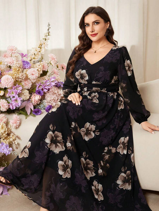 SHEIN Modelyn فستان للمقاسات الكبيرة من الشيفون مطبوع بزهور