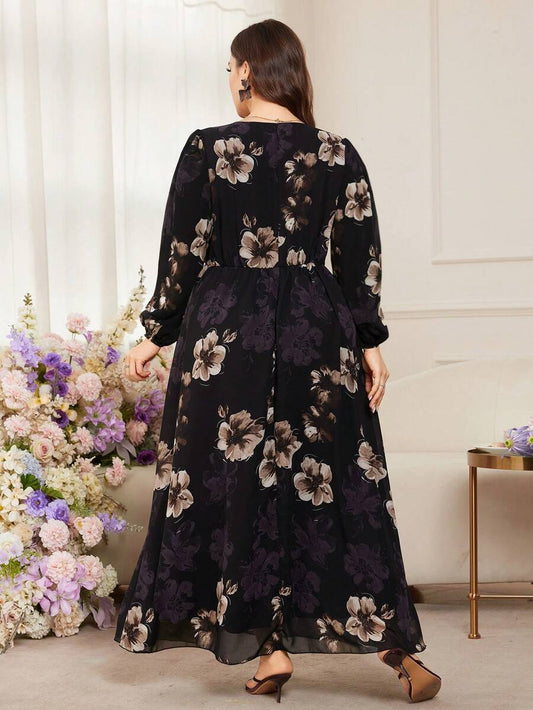 SHEIN Modelyn فستان للمقاسات الكبيرة من الشيفون مطبوع بزهور