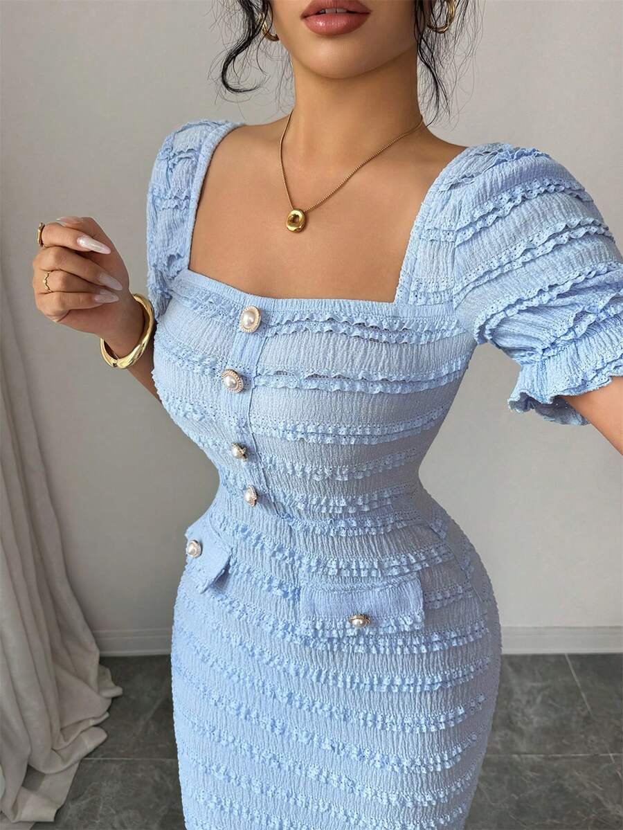 SHEIN Elenzga فستان محبوك بياقة مربعة وأكمام قصيرة بلون أزرق