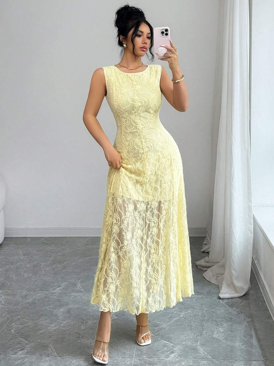 SHEIN Modelyn فستان أصفر بدون أكمام مزخرف بالزهور والدانتيل الفرنسي