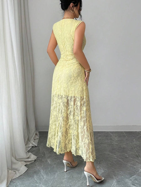 SHEIN Modelyn فستان أصفر بدون أكمام مزخرف بالزهور والدانتيل الفرنسي