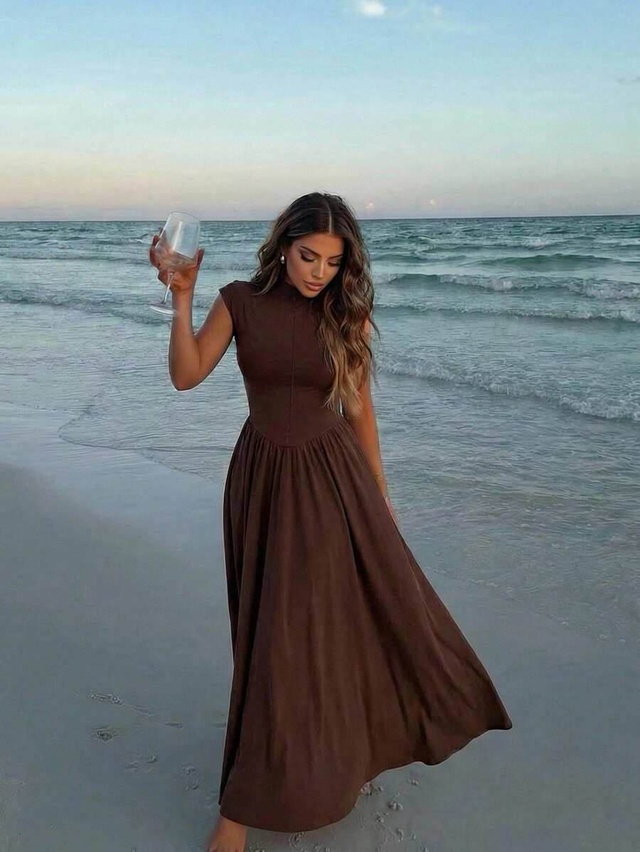 SHEIN MOD فستان بني محيك طويل بياقة عالية