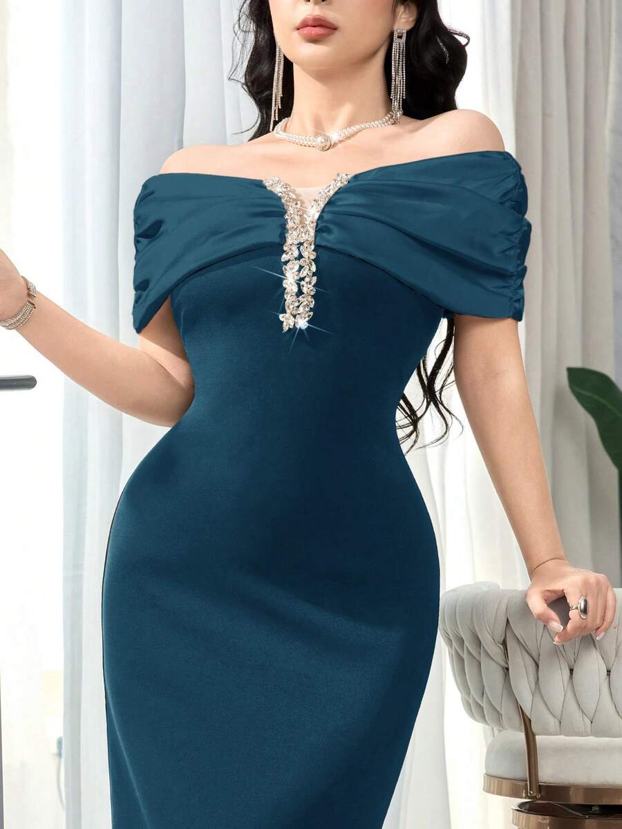 SHEIN Feyla فستان أنيق مطوي مزين بالراين بكتف مكشوف