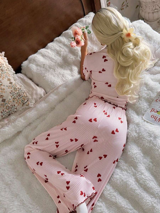 SHEIN طقم بيجامة قطعتين بنقشة قلب مخطط بملمس محبوك