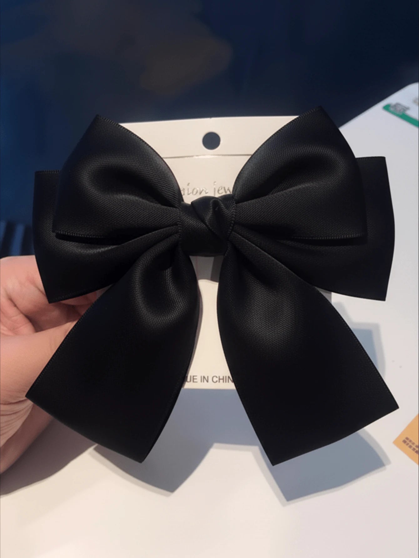 SHEIN فيونكات شعر كبيرة من الساتان