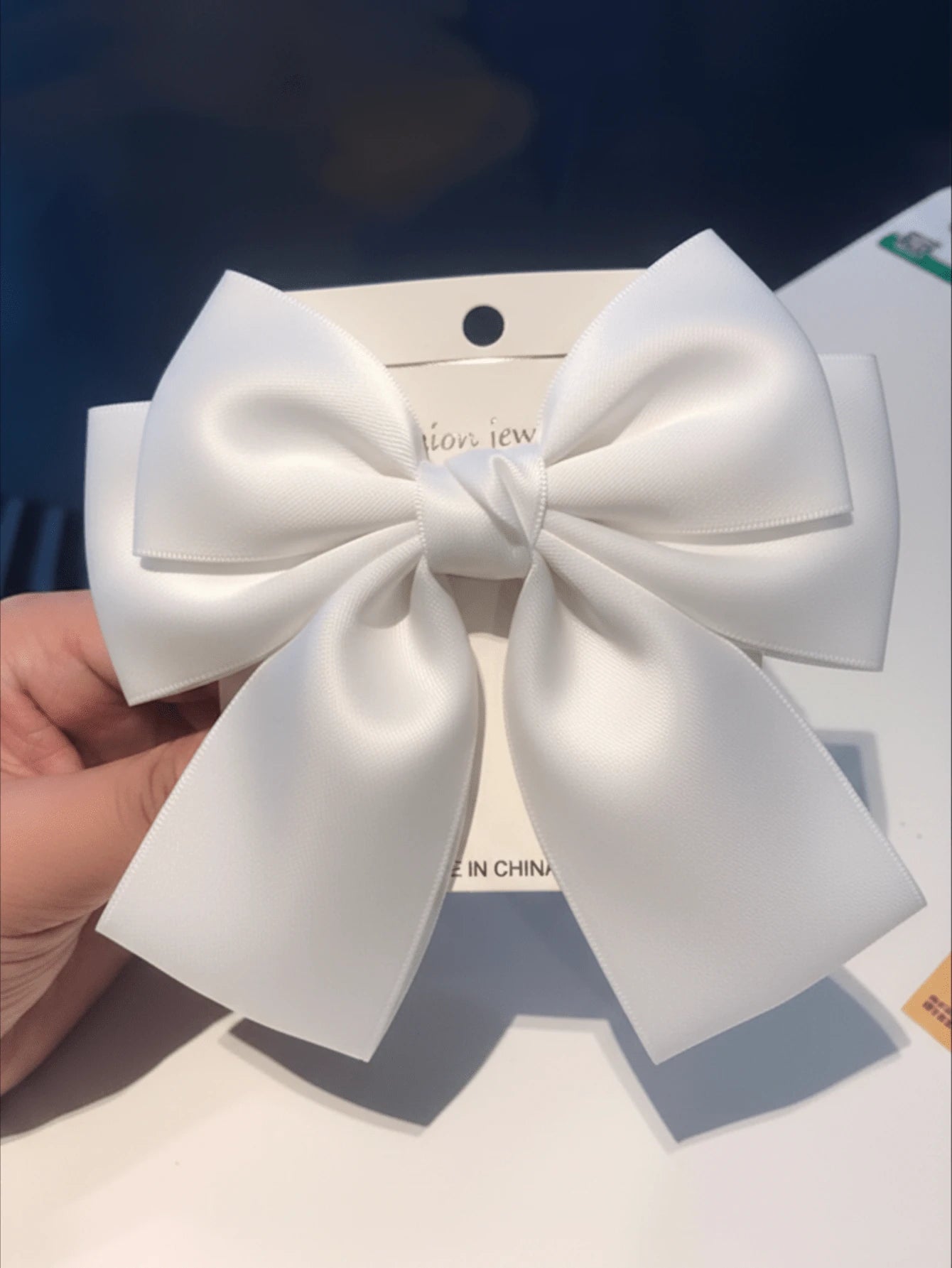 SHEIN فيونكات شعر كبيرة من الساتان