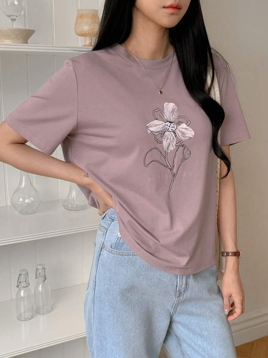 SHEIN DAZY تي شيرت كاجوال فضفاض بطبعة زهور بلون أرجواني