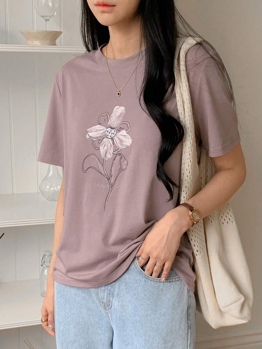 SHEIN DAZY تي شيرت كاجوال فضفاض بطبعة زهور بلون أرجواني