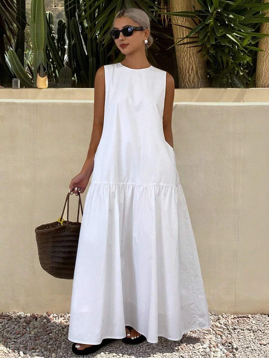 SHEIN LIVESSO فستان أبيض طويل بدون أكمام كاجوال
