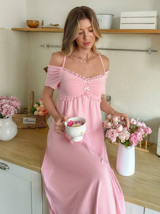 SHEIN Snug Reverie قميص نوم بأكمام قصيرة مزين بالدانتيل والفيونكة