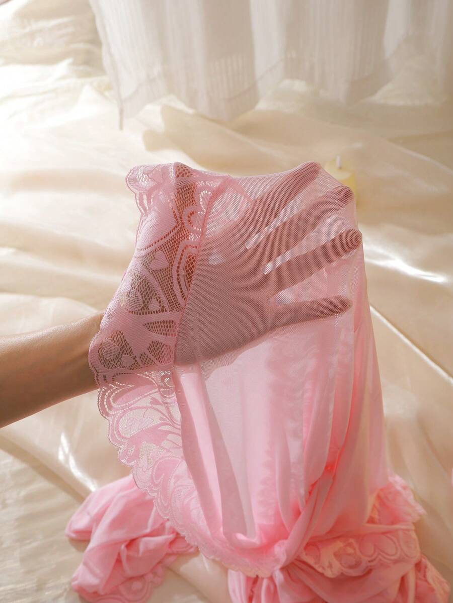 SHEIN DelicateAllure فستان نوم وردي من الدانتيل وروب أنيق