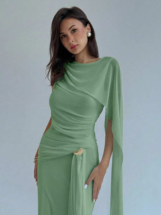 SHEIN Aloruh فستان سادة بطيات وياقة غير متماثلة بلون أخضر