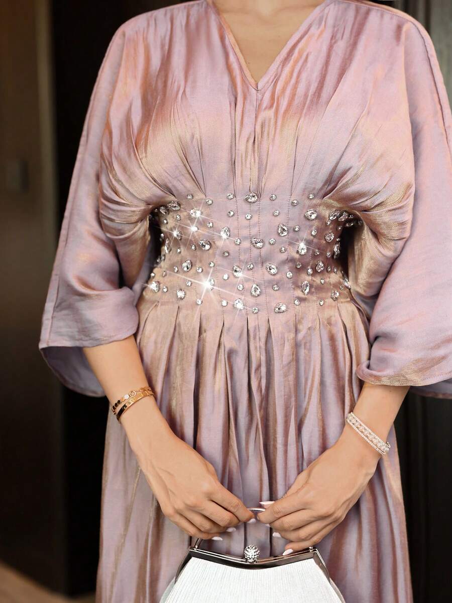 SHEIN Modelyn فستان فاخر مزين بالراين ستون مع خصر مجمع وطيات
