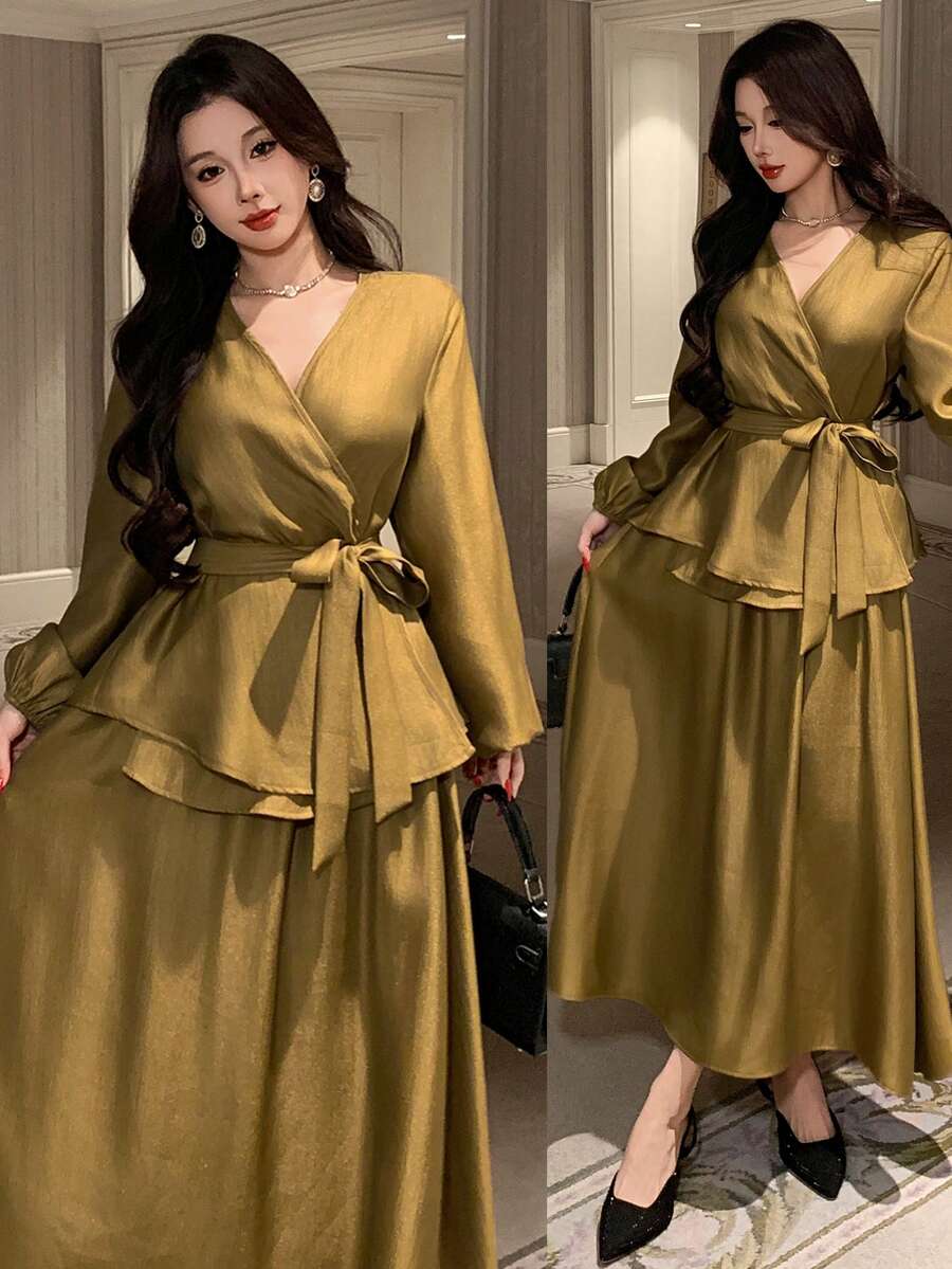 SHEIN DAZY طقم من قطعتين ببلوزة بأكمام طويلة وتنورة بخصر ملتوي