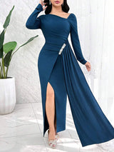 SHEIN Modelyn فستان أزرق محبوك بياقة غير متماثلة وأكمام طويلة