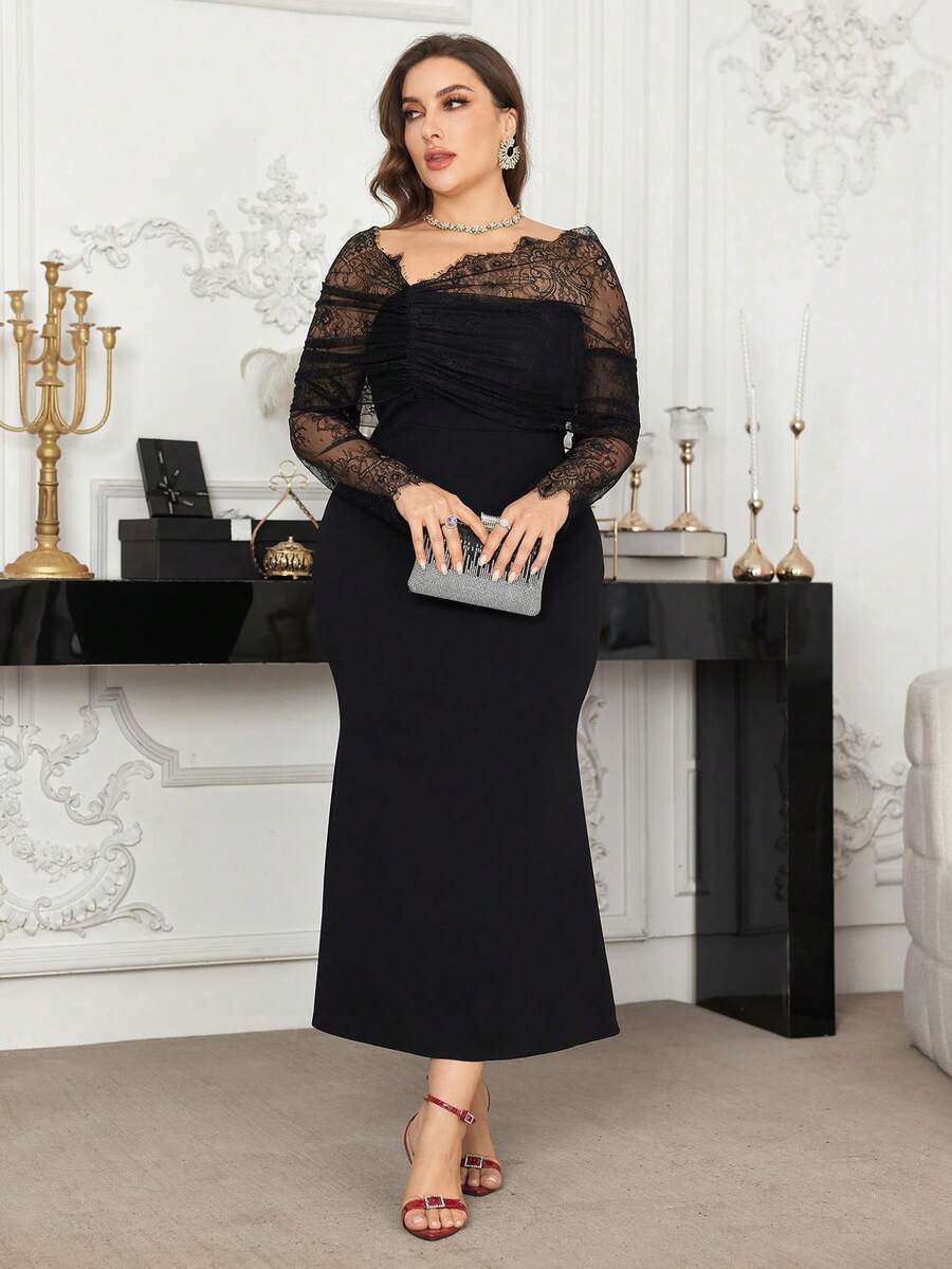 SHEIN Modelyn فستان أسود للمقاسات الكبيرة بكتف مكشوف مزين بالدانتيل والرقعات