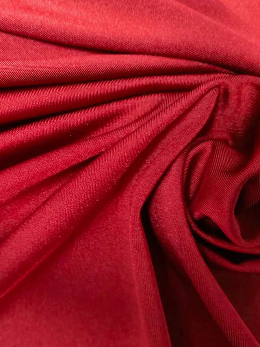 SHEIN فستان ماكسي أحمر بدون أكمام بتصميم كشكشة بزخرفة معدنية