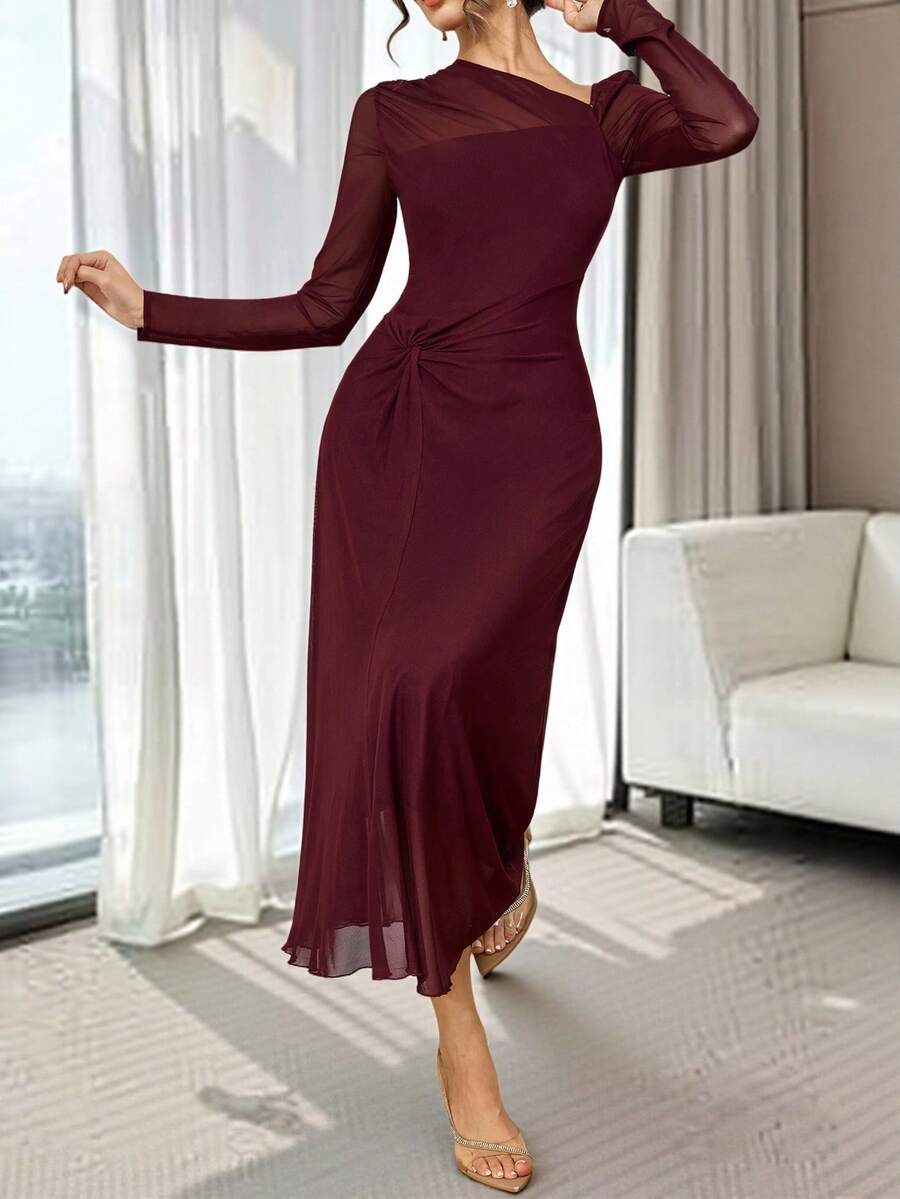SHEIN Modelyn فستان عنابي بتصميم ملتوي أنيق