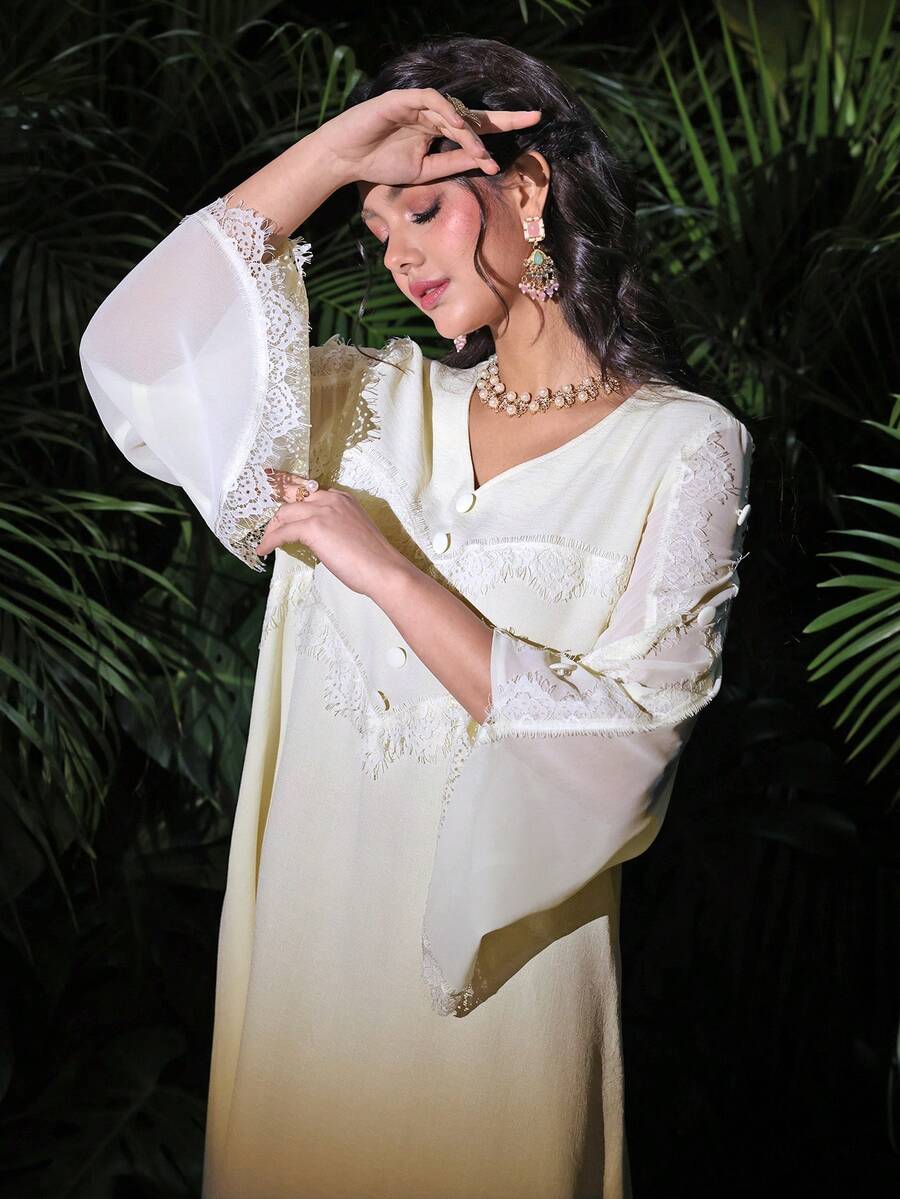SHEIN Al Najma فستان عربي بأكمام واسعة مزينة بالدانتيل