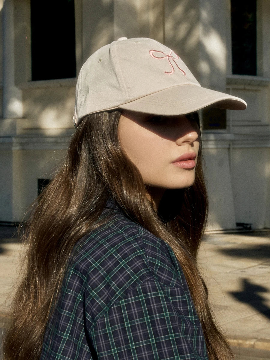 SHEIN Hatastic قبعة بيسبول بتصميم عقدة فراشة