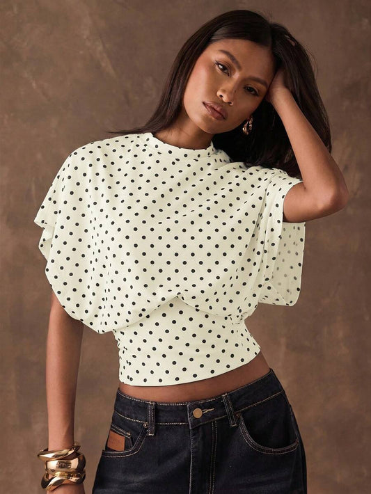 SHEIN BAE تي شيرت بطبعة نقاط مع خصر مجعد بلون مشمشي