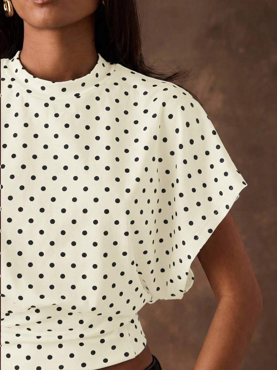 SHEIN BAE تي شيرت بطبعة نقاط مع خصر مجعد بلون مشمشي